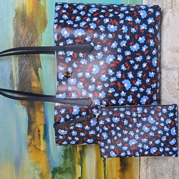 Kate Spade Molly Party Floral Tote - Picture 3 of 17